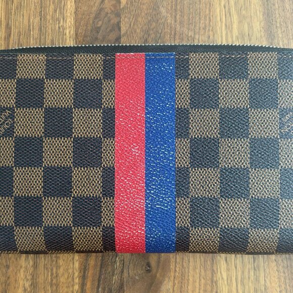 Limited Edition Louis Vuitton Zebra Wallet - Picture 2 of 3